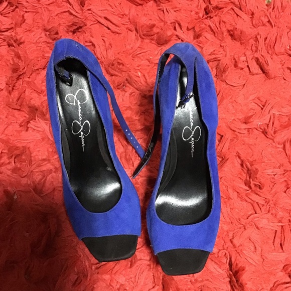 Heels - Picture 2 of 2